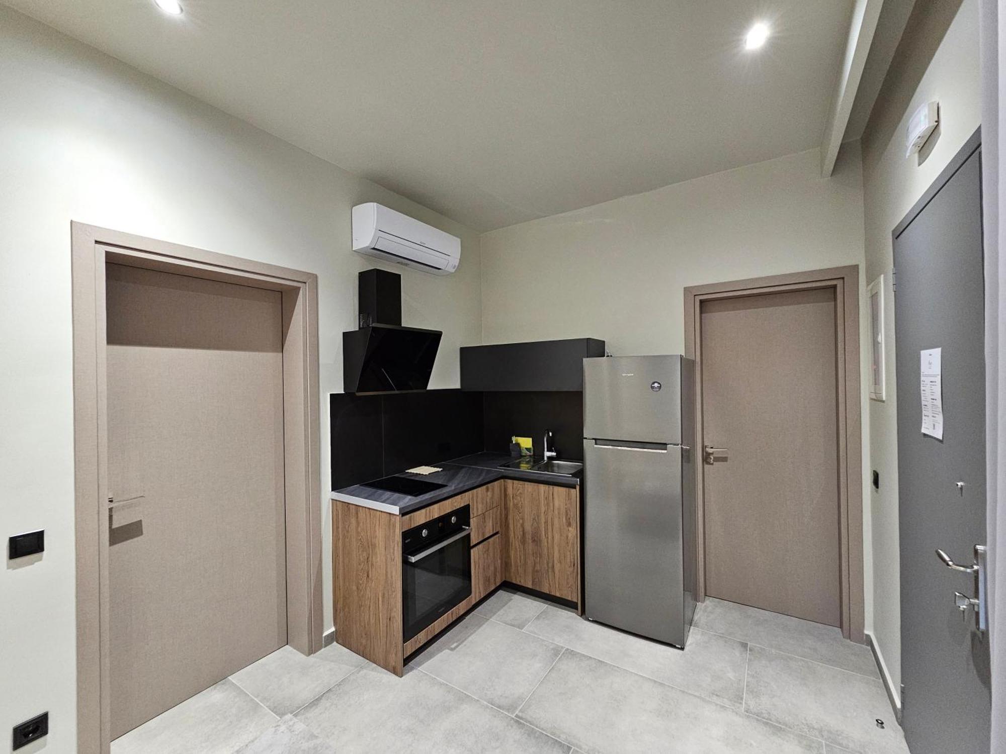 Rea'S Luxury Apartments Ступа Екстериор снимка