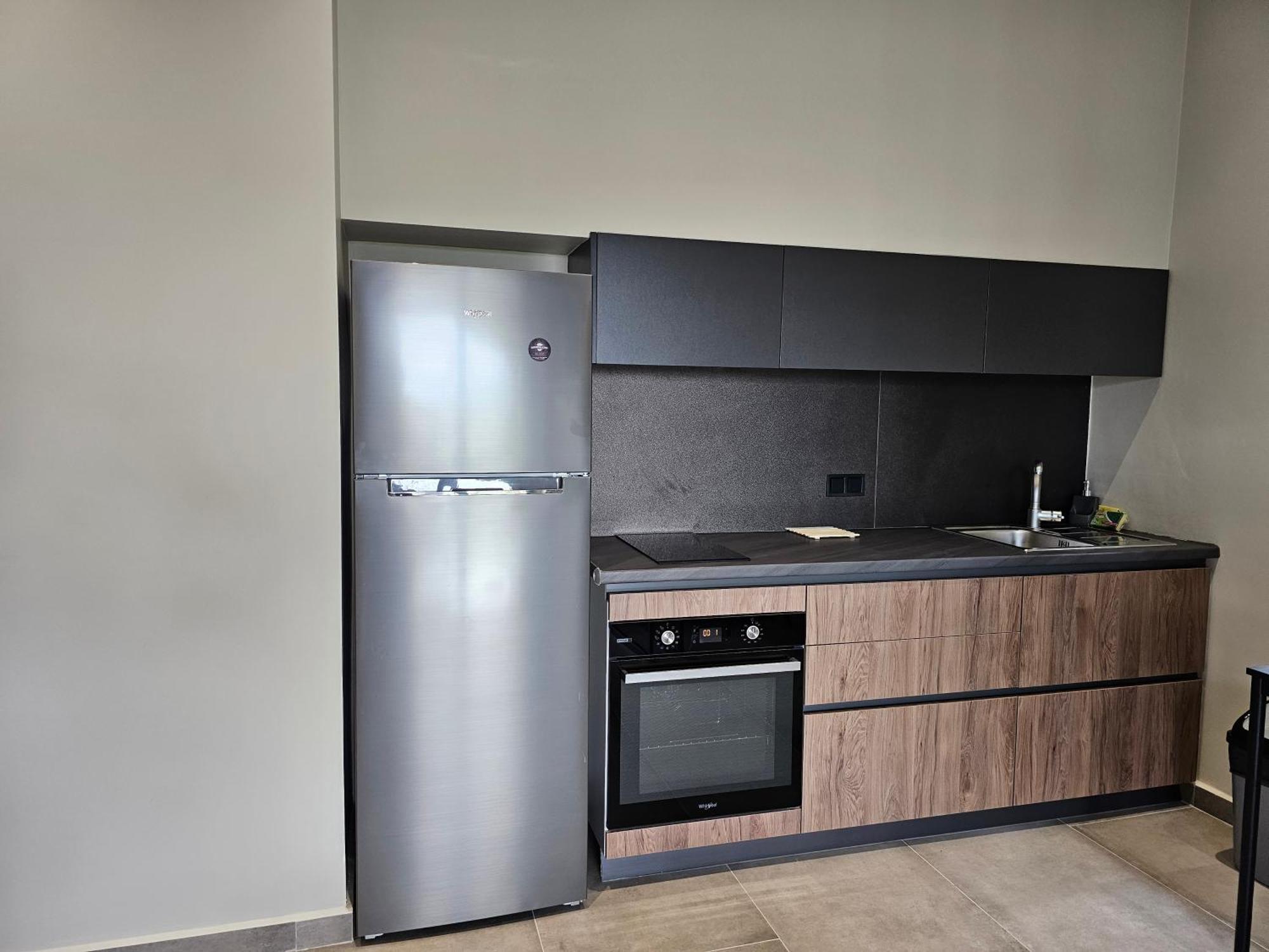 Rea'S Luxury Apartments Ступа Екстериор снимка