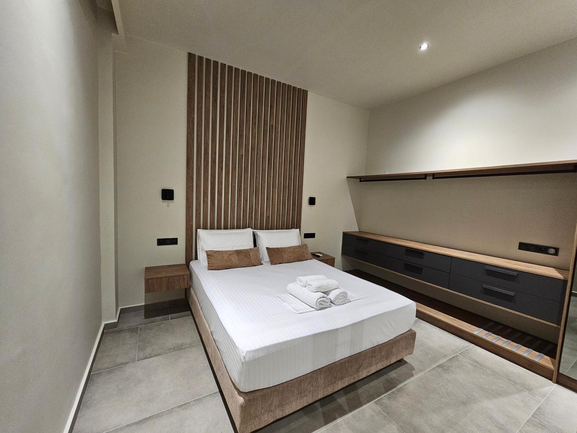 Rea'S Luxury Apartments Ступа Екстериор снимка